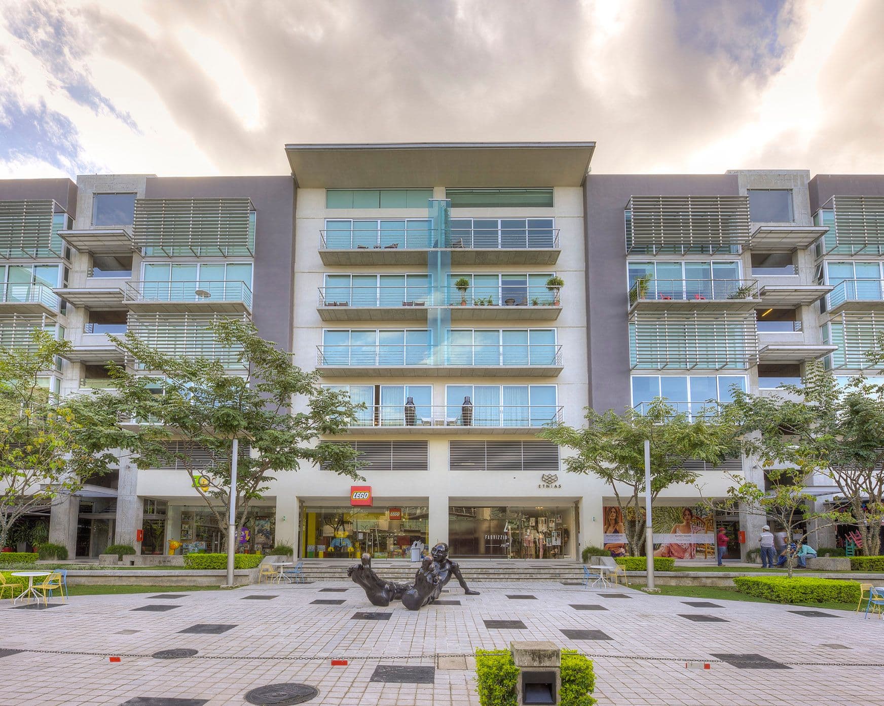 AE300 - Building view